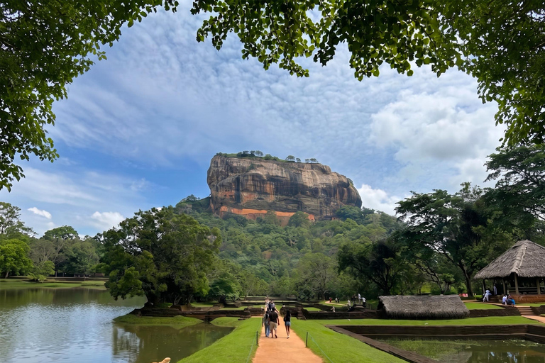 Colombo Airport → Sigiriya, Kandy, or Ella Private Car Tour Private Car with Driver – Up to 100 km