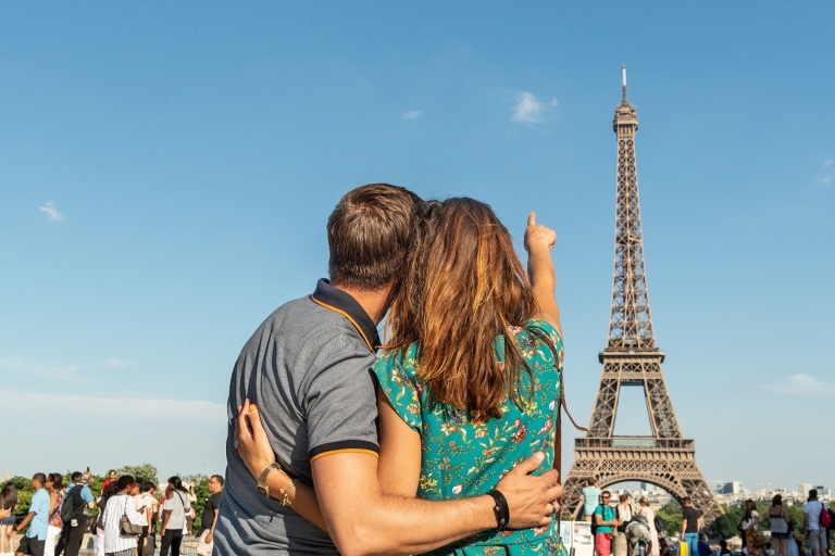 Paris: Schnell-Zugang Eiffelturm und Bustour mit HistopadBustour und Ticket für den Eiffelturm
