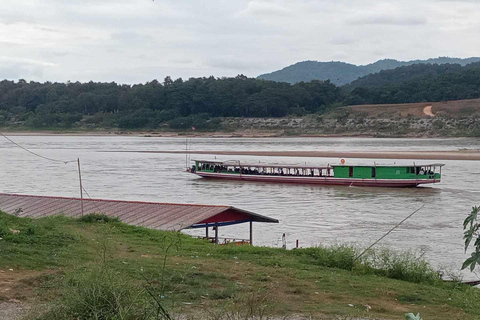 Von Chiang Rai Slow Boat nach Luang Prabang 2 Tage 1 Nacht