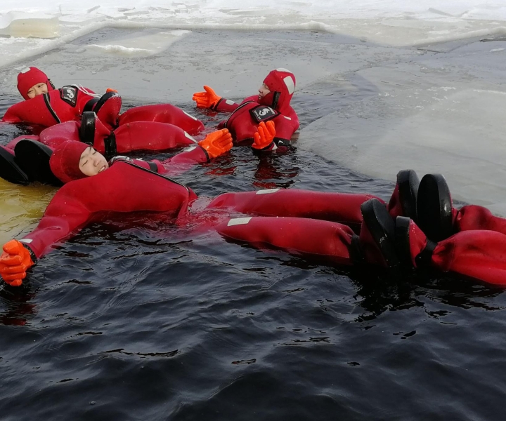 Vilppulantie: Arctic Ice Floating