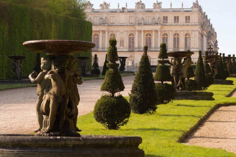 Ab Paris: Halbtagesausflug Schloss Versailles ohne AnstehenGruppentour am Vormittag auf Spanisch