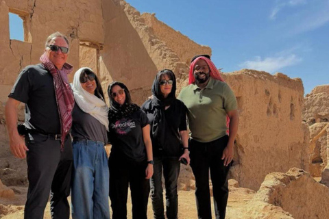 Riyad : excursion au lever du soleil à Edge of the WorldRiyad : Excursion « Lever du soleil au bout du monde »