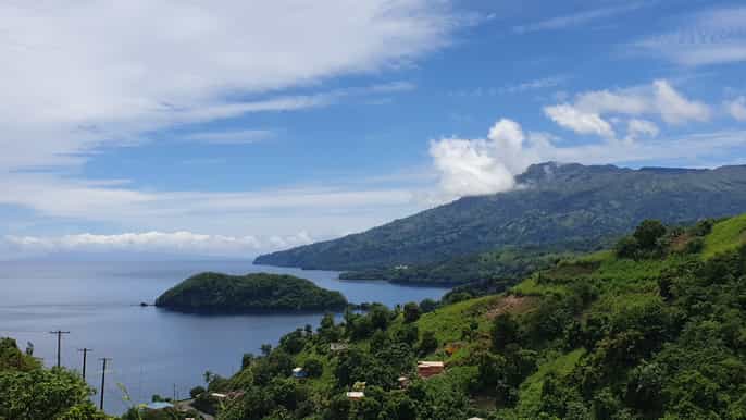 kingstown la soufriere volcano hike