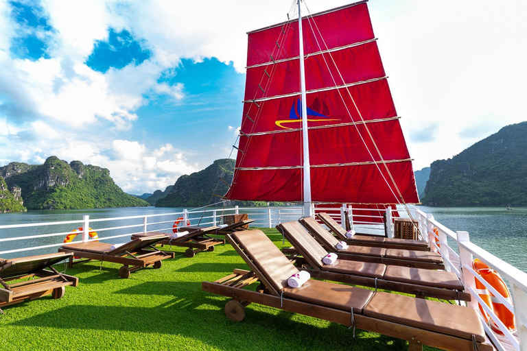 Ab Hanoi: Luxus-Bootstour zur Halong-Bucht & Bai Tu Long Bay