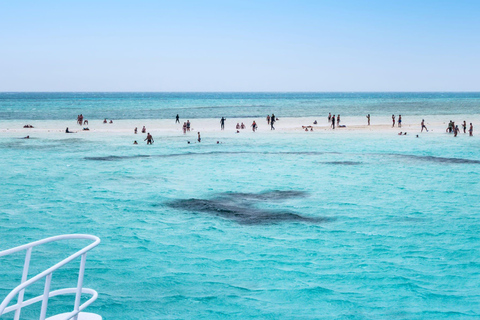 Sharm: Ras Mohamed & White Island Snorkeling, Diving & Lunch Option: Snorkeling with 1 Dive