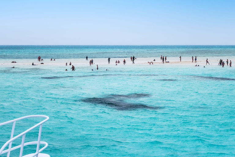 Sharm: Ras Mohamed & White Island Snorkeling, Diving & Lunch Option: Snorkeling with 1 Dive