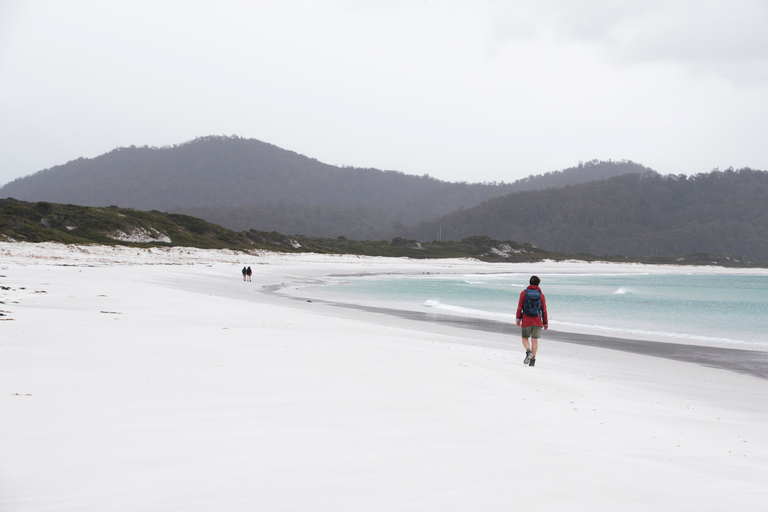 From Hobart: 4-Day Guided Freycinet National Park Walk