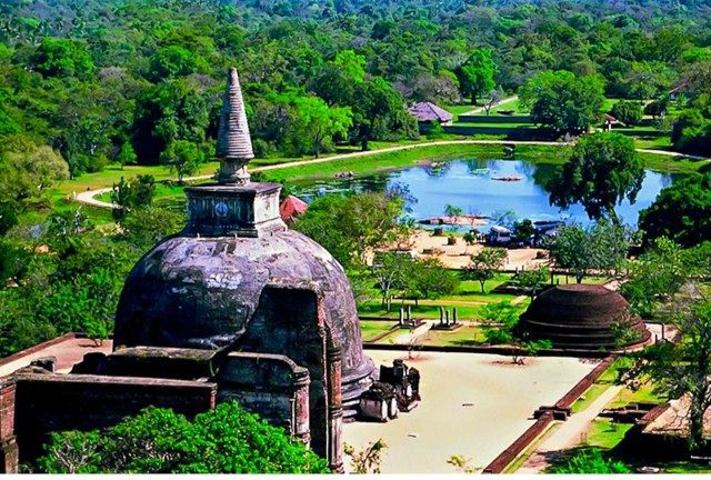Vanuit Kandy: Sigiriya Rots & Oude Stad Polonnaruwa