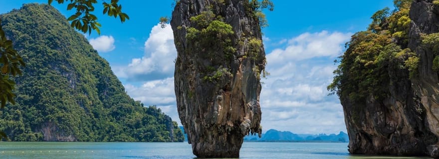 Phuket : baie de Phang Nga et îles James Bond en catamaran