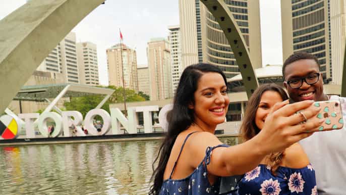 toronto luxury small group city tour