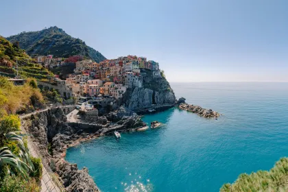 Von La Spezia aus: Bootstour durch die Cinque Terre mit Softdrinks
