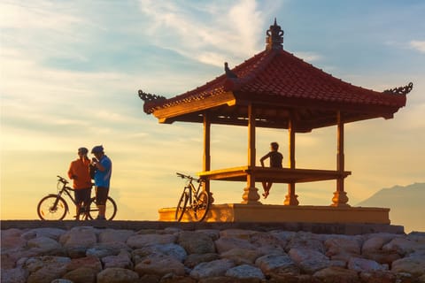 Sanur: Half-Day Beach Sunrise Bike Tour