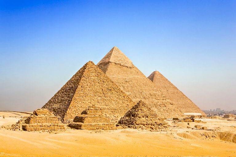 Cairo: Private Half-Day Pyramids Tour with Photographer Private Tour without Entrance Fees