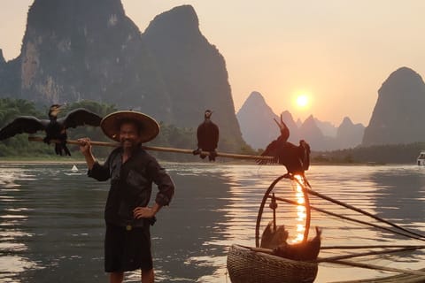 Circuit privé avec spectacle de pêcheurs et coucher de soleil sur la rivière Li à Xingping