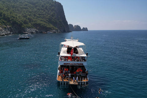 Marmaris: Luxury Boat Tour with Lunch Air-conditioned boat