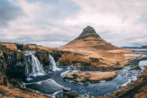 Reykjavik: Winter 8-Day Small Group Circle of Iceland Tour