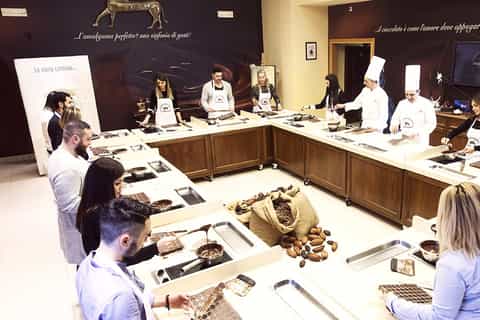 Desde Roma: visita a la fábrica de chocolate, Perugia y Spoleto