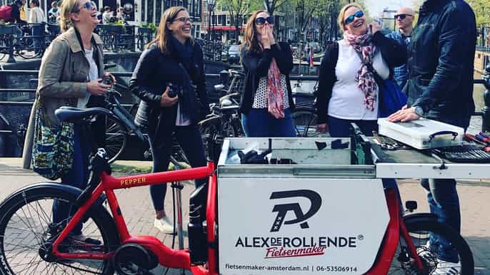who is amsterdam walking tour