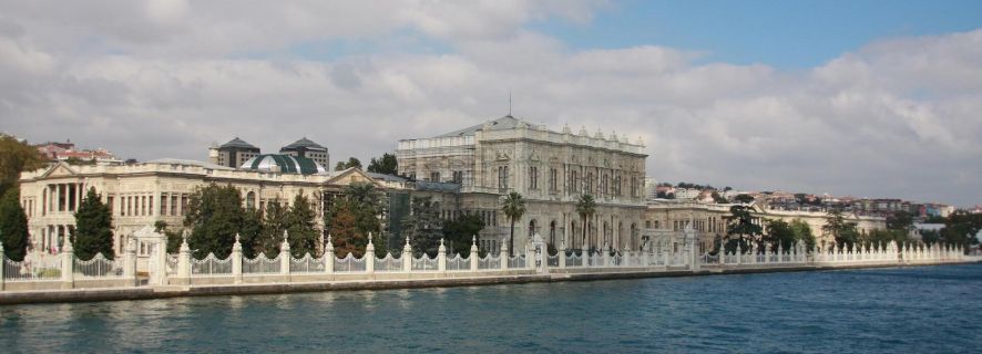 Istanbul: Full-Day Tour with Dolmabahce & Bosphorus Cruise
