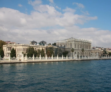 Istanbul: Full-Day Tour with Dolmabahce & Bosphorus Cruise