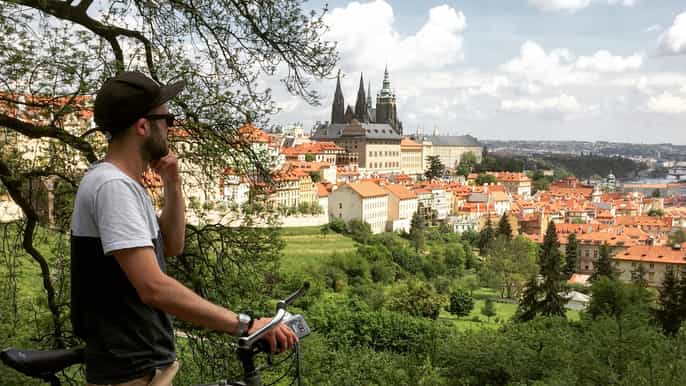 panoramic prague castle ebike tour