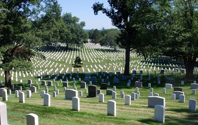 Visit Washington, DC Arlington Cemetery & Memorials Tour in Washington, D.C.