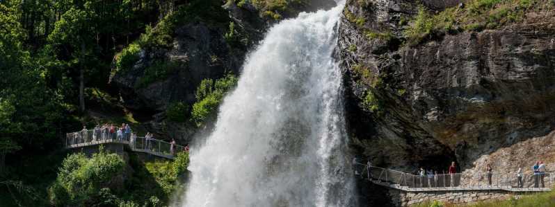 Bergen: Hardangerfjord, Voss-gondel en 4 grote watervallen