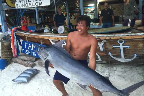 Vertical Jigging & popping Giant Trevally