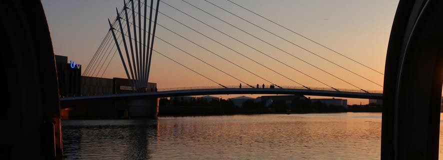 Manchester: Elvis-on-the-River Cruise