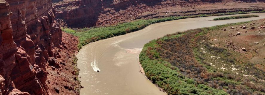 Moab: Calm Water Cruise in Inflatable Boat on Colorado River