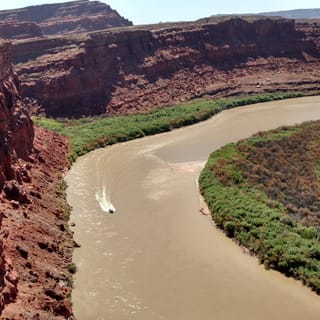 Moab: Calm Water Cruise in Inflatable Boat on Colorado River