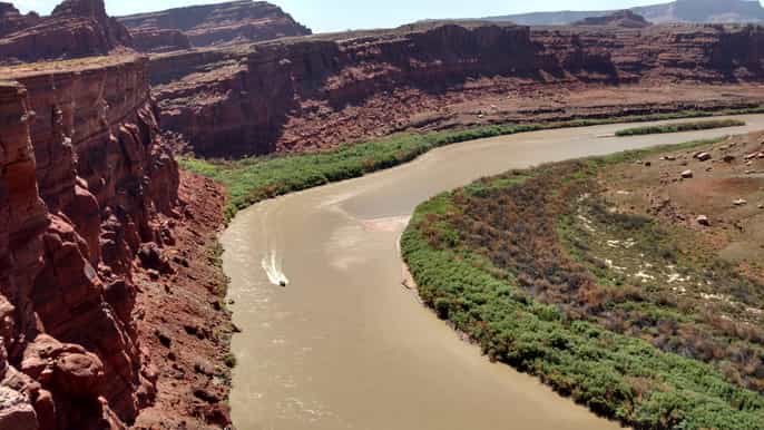 moab calm water cruise in inflatable boat on colorado river