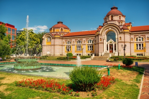 Sofía: pintoresco recorrido a pie por los parques y la historia