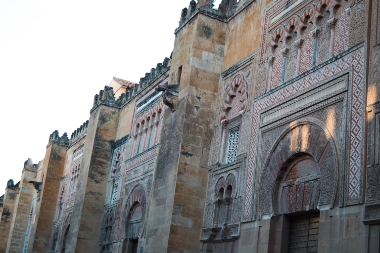 Córdoba: Moschee-Kathedrale und Alcazar-TourGruppenreise auf Französisch