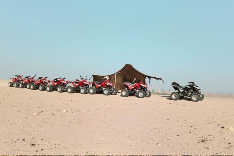 Passeio de quadriciclo e camelo em Agafay com jantar no Chouf L&#039;orMarrakech: Agafay Desert Quad Bike, passeio de camelo e jantar