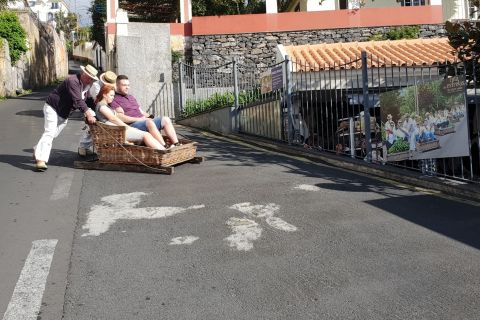 Funchal: Monte Toboggan Experience in Tuk-Tuk