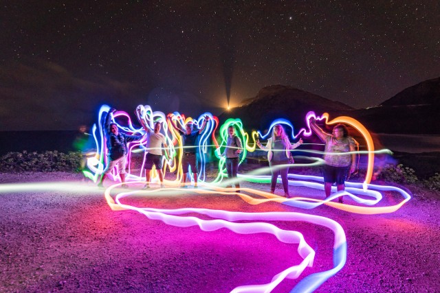 Visit Oahu: Honolulu Night Sky Photo and Light Painting Tour in Oahu