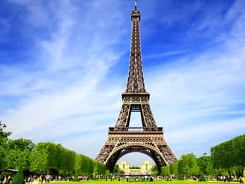Paris: Ticket zur Spitze des Eiffelturms und Seine-Bootstour Paris: Ticket zur Spitze des Eiffelturms und Seine-Bootstour