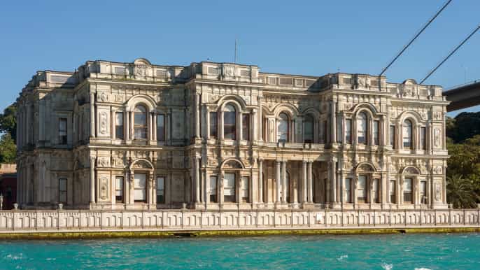 istanbul beylerbeyi palace and camlica hill guided tour
