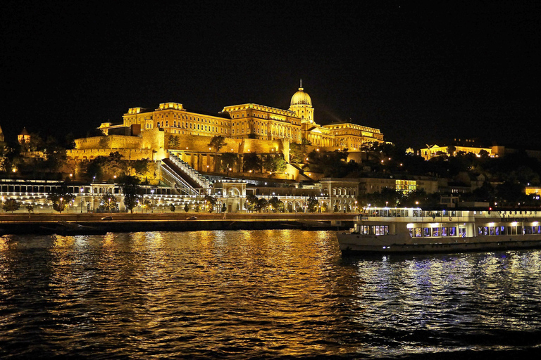 Budapest: Dinner-Bootsfahrt mit Live-MusikBootsfahrt mit Abendessen