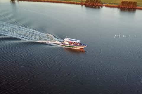 Byron Bay: Scenic Sunset River Cruise