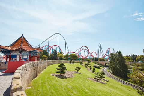 Barcelona: Ingresso e Traslado Parque PortAventura