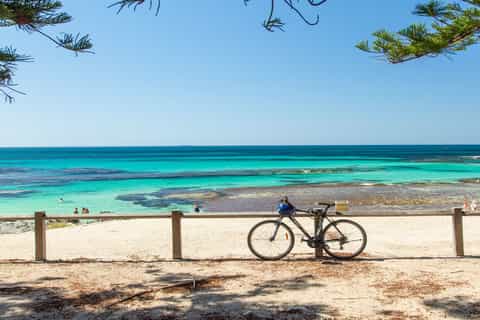 From Fremantle: Rottnest Ferry & Bike Hire Package