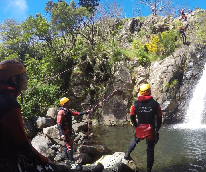 Funchal: Beginners Canyoning Tour in Funchal Ecological Park