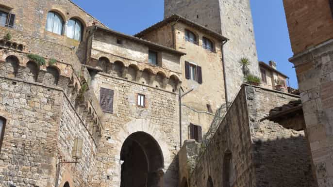san gimignano 1.5hour city highlights walking tour