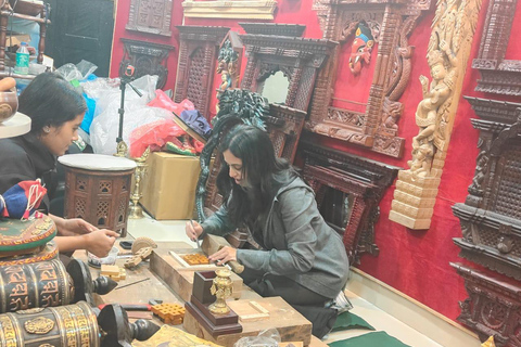 Kathmandu Wood Carving Express Workshop with Hotel Pickup