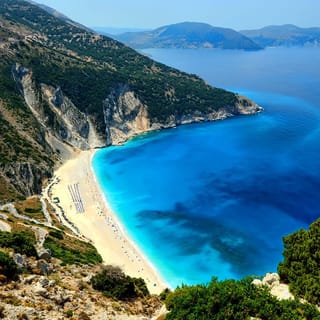 Kefalonia: Island Bus Tour with Wine Tasting