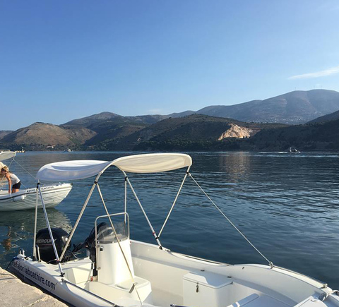Cruises & boat tours