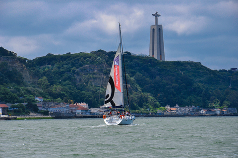Lisbon 2-Hour Tagus River Sailing Cruise