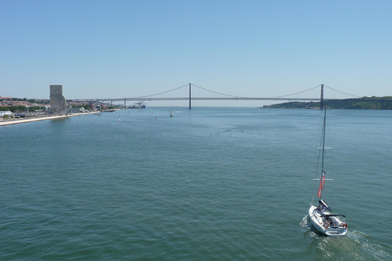Lisbon 2-Hour Tagus River Sailing Cruise